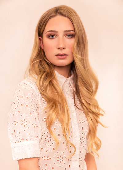 20 inch Seamless Clip in Hair Extensions #16 Light Golden Blonde